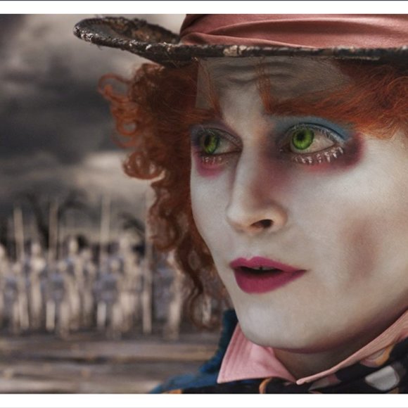 Alice in Wonderland DVD - Disney - Tim Burton - Picture 3 of 8